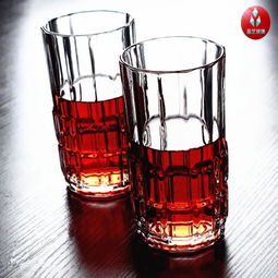 廠家直銷創意洋酒杯 高方格花紋透明玻璃杯，日用百貨促銷禮品之選